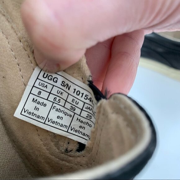 Ugg slip on sneakers size 8 39 black leather fleece wool lining flatforms - Picture 13 of 14